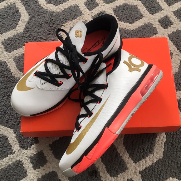 Nike Other - KD 6 Gold size 4y